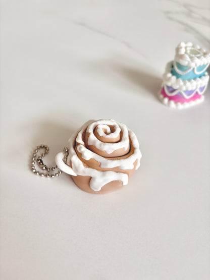 Cinnamon Roll Clicky Fidget Keychain